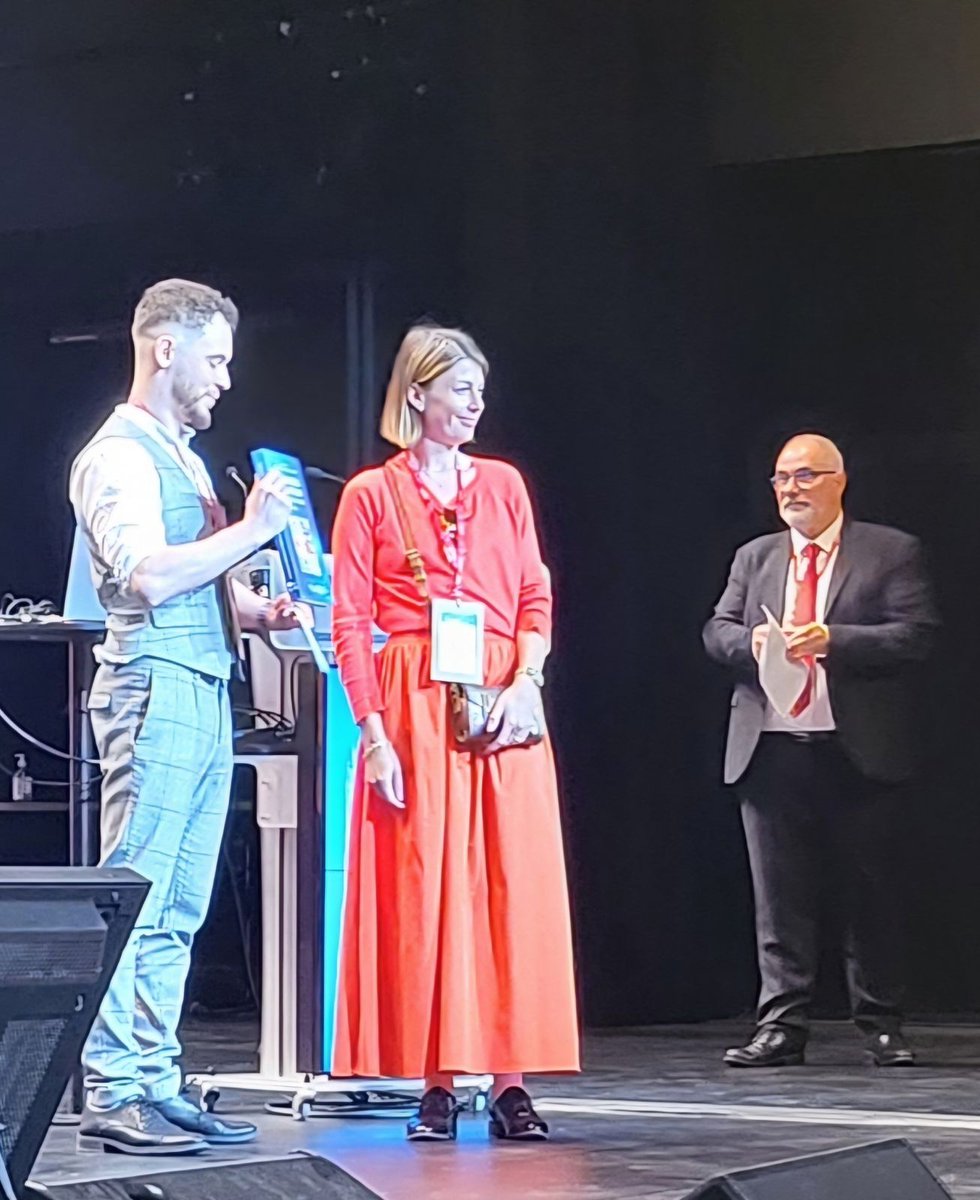 CPIASOccitanie's tweet photo. Félicitations à Bérengère Lefebvre pour le 1er prix junior médical et à Boris Dieudonne pour le 1er prix médical au congrès SF2H ! https://t.co/IHFPtKZiCT