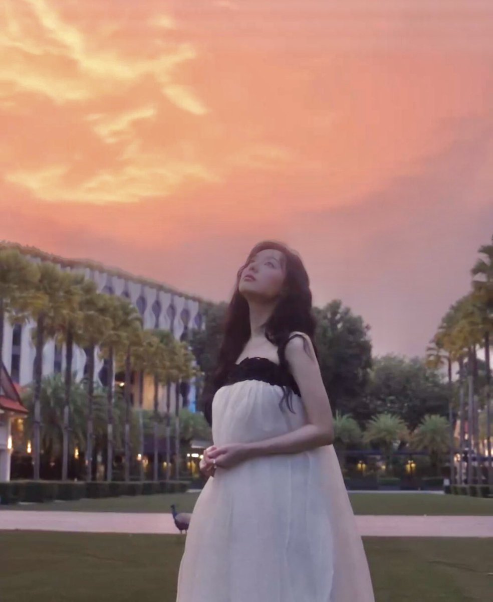 jwoniiee_'s tweet photo. APHRODITE MUST BE JEALOUS OF YOU
#KimJiwon https://t.co/MEj6gUb352