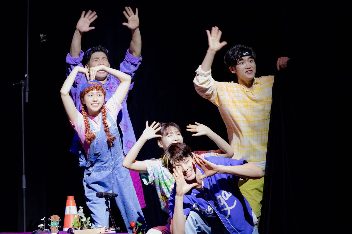 Hlov_e_art's tweet photo. 240609밤 붉은머리 안
최하윤 박강원 강은빈 류찬열 최윤서 https://t.co/tmdNHa1ZxR