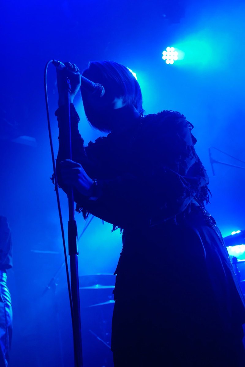 clan_queen_'s tweet photo. #CLANQUEEN

『Chevon pre. よしなに 2024』
2024.6.9（日）
@ 札幌PENNY LANE 24

────SET LIST───

1. Loud Land
2. プルートー
3. プレイヤー・ワン
4. 天使と悪魔
5. ファンデーション
6. Tokyo Mood
7.ヘルファイアクラブ
8. APPLE
9.求世主
10.サーチライト
11.踊楽園

───────────
Support Drum : 多部いなば
Support DJ : 林田陸
Photo by : Naoki Harada(n-foto)