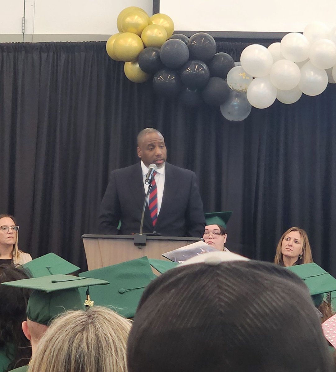 marcusdforney's tweet photo. Thanks TOPS HS prin @JLaechelin for inviting  me to share the commencement message w/ the 2024 TOPS HS graduates. My message was about the Future- in Latin it is Futurus which means "About To Be".  TOPS graduates are About To Be any &amp; everything they want to be in life! Congrats! https://t.co/cFfTIMjFQG