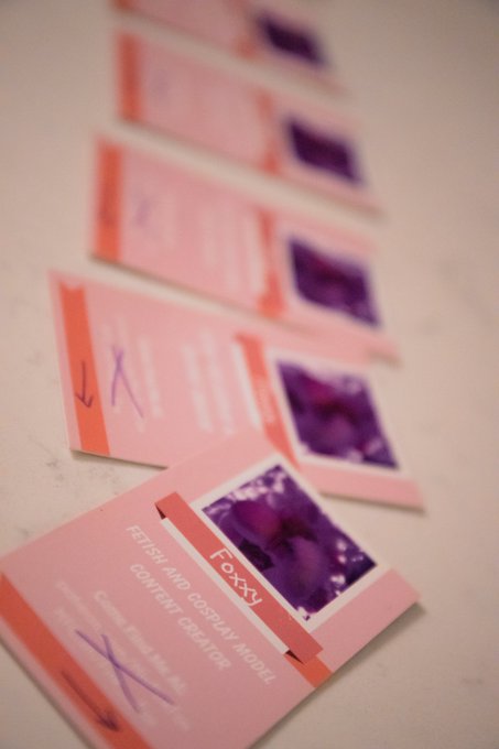 1st time setting up my business cards, I refuse to buy a new stack so I had to get artsy to update them<a href="/tag/mvsales"class="tags"><span>#mvsales</span></a>