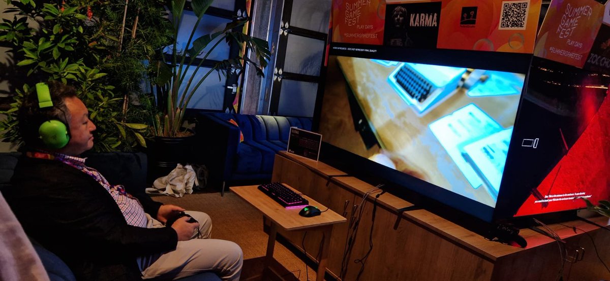 WiredP's tweet photo. What a weekend!
We took over LA with @GoriCarnage, @KarmaDarkWorld and @HotelArchitect
We showed Bulwark: Falconeer Chronicles to thousands at Pixel Heaven.
We talked @KingWashArcade with a real arcade!
What did you get up to?
#WiredAsks https://t.co/qgd7RWyeLD