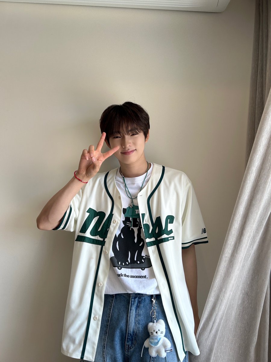 TIOT_NOW's tweet photo. [#예찬]
로티~! 이번 주도 다들 파이팅 하세요!!☺️

#신예찬 #SHINYECHAN
#TIOT #티아이오티 https://t.co/ks1YWBLzke