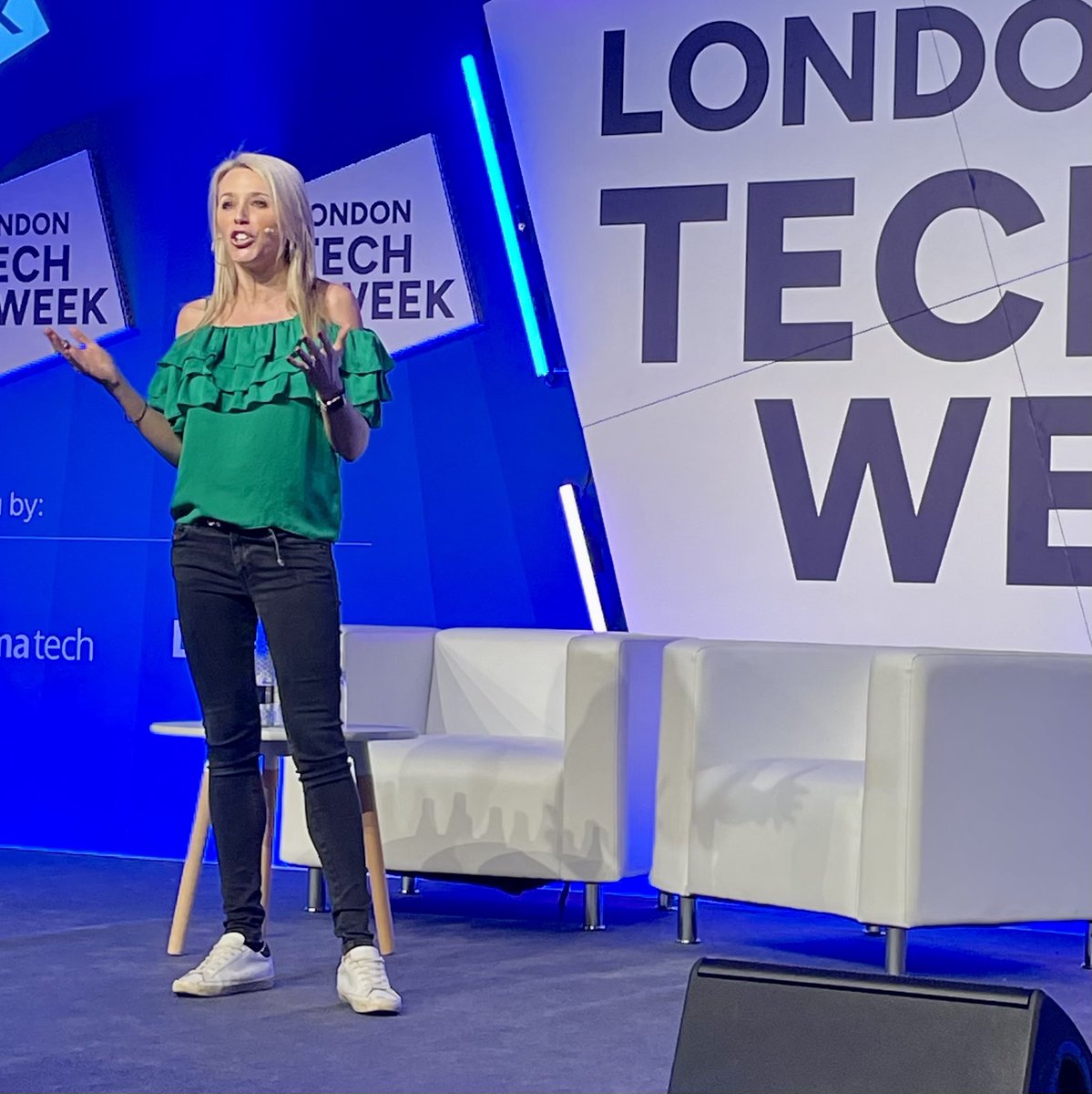 Lara Lewington tweet media