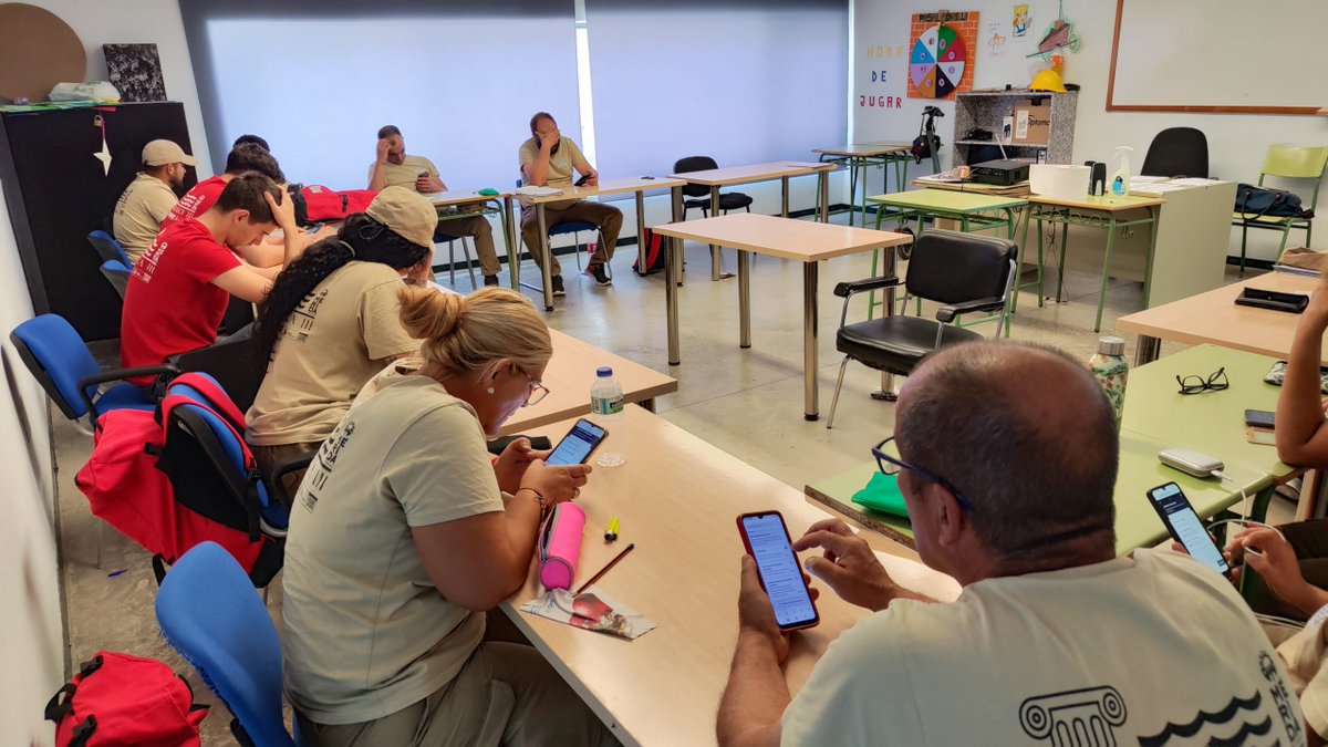 mapilgar's tweet photo. Personas en desempleo prueban una herramienta que facilita la búsqueda de trabajo con inteligencia artificial https://t.co/mgU5A53uHo a través de @nccextremadura @extremtrabaja @econoempleoEXT https://t.co/4v2VSjIlPF