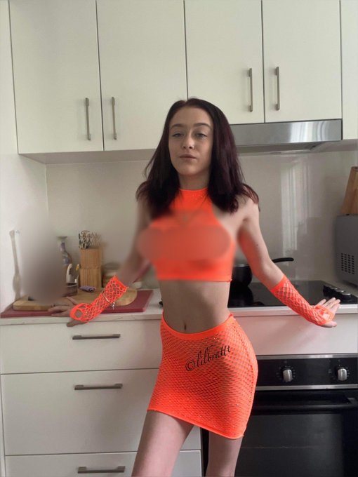 I&rsquo;ll cook you dinner, if I can be dessert 🍨 https://t.co/lco4WjbMD4