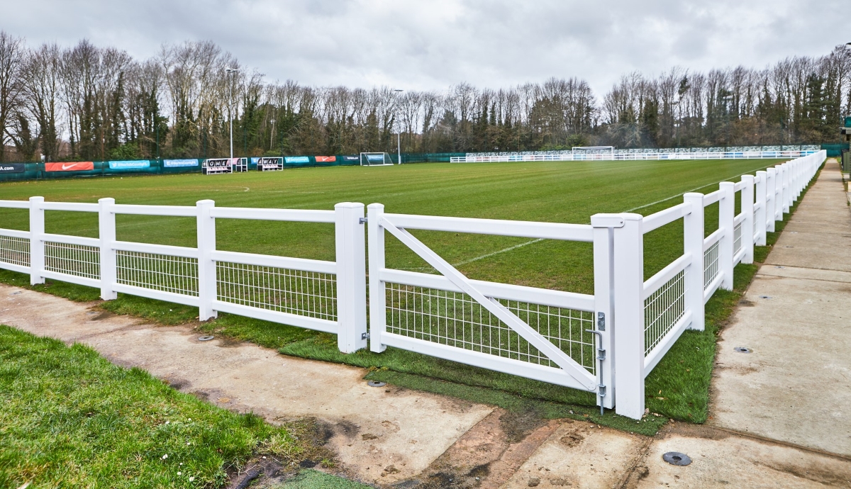 Our fencing partners <a href="/DuralockUKLtd/">Duralock Group</a> are offering our affiliated clubs a 10% discount across their football product range;

• Half Mesh
• Post &amp; Rail
• Spectator Rail

For a free, no obligation quotation call 01608 678238 or email: sales@duralock.com

#AThrivingLocalGame