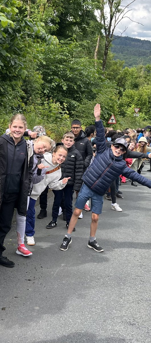 Miss Taylor tweet media