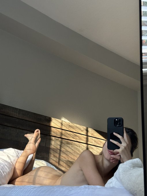 Good morning ☀️ https://t.co/OJv374TZVJ<a href="/tag/threesome"class="tags"><span>#threesome</span></a><a href="/tag/mfm"class="tags"><span>#mfm</span></a>