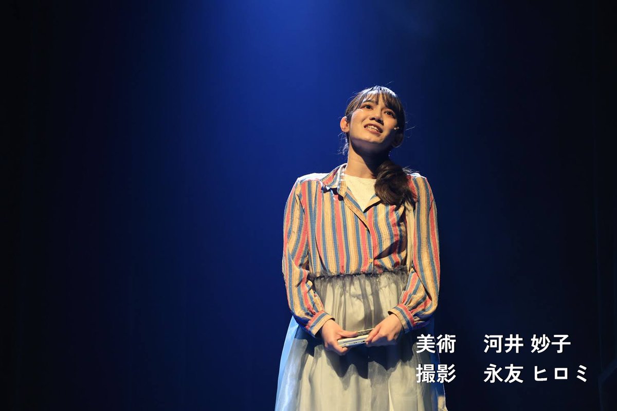 【M3 迷い道／A班】

ミュージカル劇団にて活動する早苗。
歌の実力は誰もが認める。

しかし、彼女に舞台に立つチャンスは巡る事は無く、
アンダー【代役】の稽古ばかり。

「私の歌は誰の為の歌？」
稽古場から帰る電車の中。
車窓に移る自分の姿に思いを馳せる。

#君のメロディ
#ささやかな出来事
