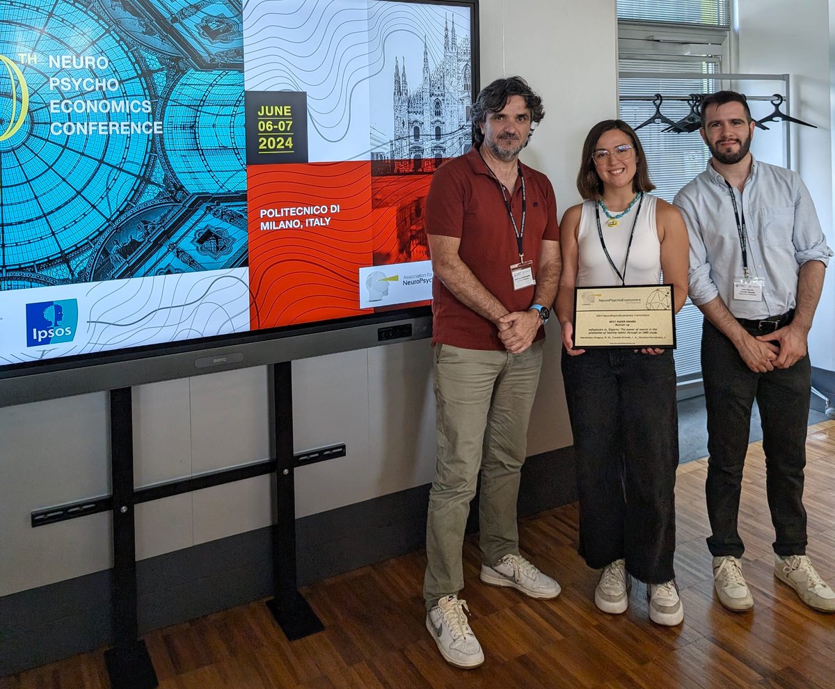 😃Thrilled for the Award received in the 20th NeuroPsychoEconomics Conference <a href="/ANPE_news/">NeuroPsychoEconomics</a>  to our paper "Influencers vs. Experts: The power of source in the promotion of healthy habits through an fMRI study"  👉acortar.link/7RWfhQ