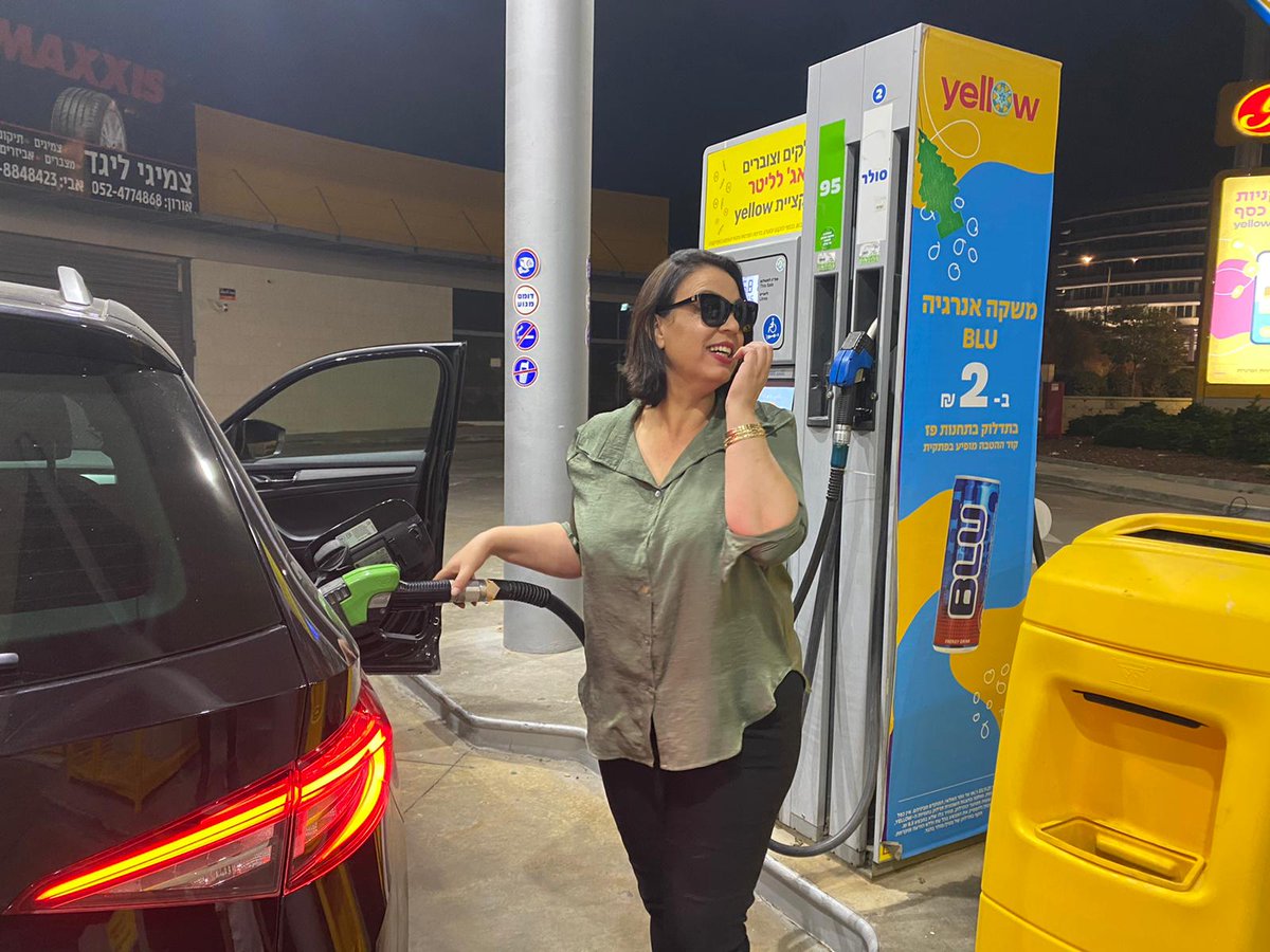 ChasmanShachar's tweet image. 14. גלית דיסטל אטבריאן במדי מתדלקת שקרים, הסתה ורעל.