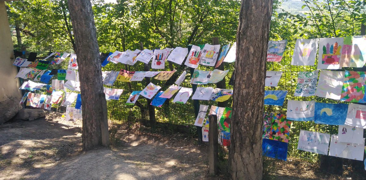 erdalKale8's tweet photo. Hasanefendi ilkokulu tatil öncesi öğrencilerimizin yaptığı resim sergisi https://t.co/wrQWLAh5IE