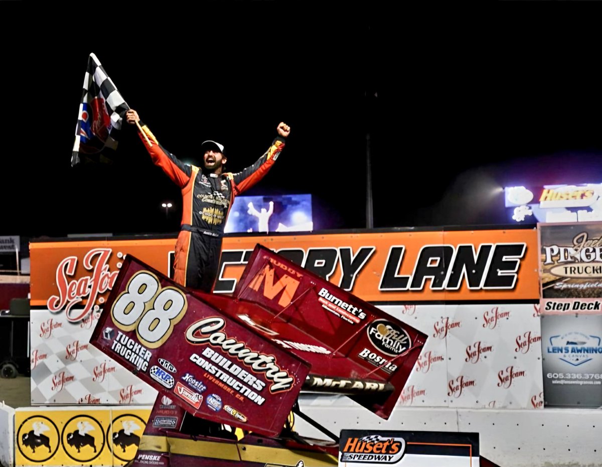 rickgoalie52's tweet photo. Austin McCarl Wins the Cressman 410 Outlaw Sprint Car A-Main at Huset Speedway 
2nd Justin Henderson 
3rd Kerry Madsen 
4th Kyle Reinhardt 
5th Scott Bogucki 
6th Brenden Mullen 
7th Jacob Allen 
8th Kaleb Johnson 
9th Tim Kaeding 
10th Tim Estenson 
Tylan Porath Photography https://t.co/Px4HeBG9yC