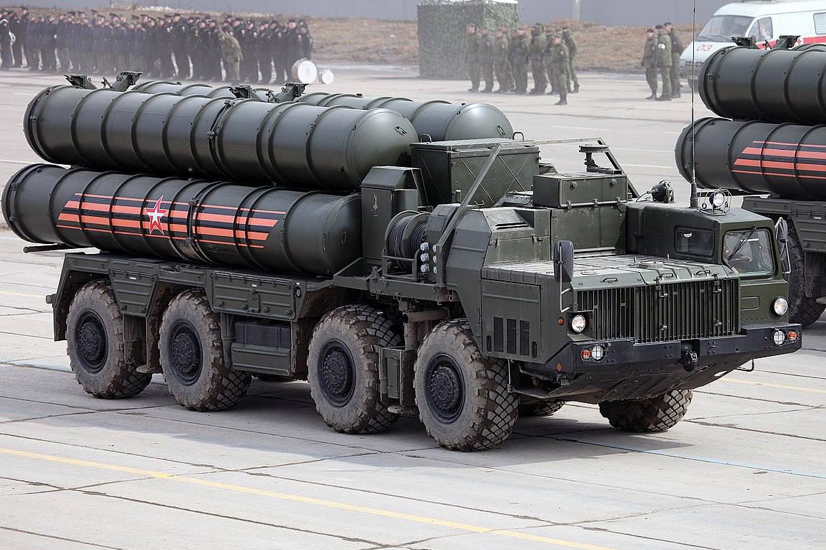 victoriaslog's tweet photo. Ukraine keeps demilitarizing temporarily occupied Crimea.

Last night, Ukraine hit an S-400 air defense system that costs ~$1.2 billion and two S-300 air defense systems that cost ~$250 million each.

It sounds like a nice preparation for the Russia day (June 12) https://t.co/TyxvnmXVMs