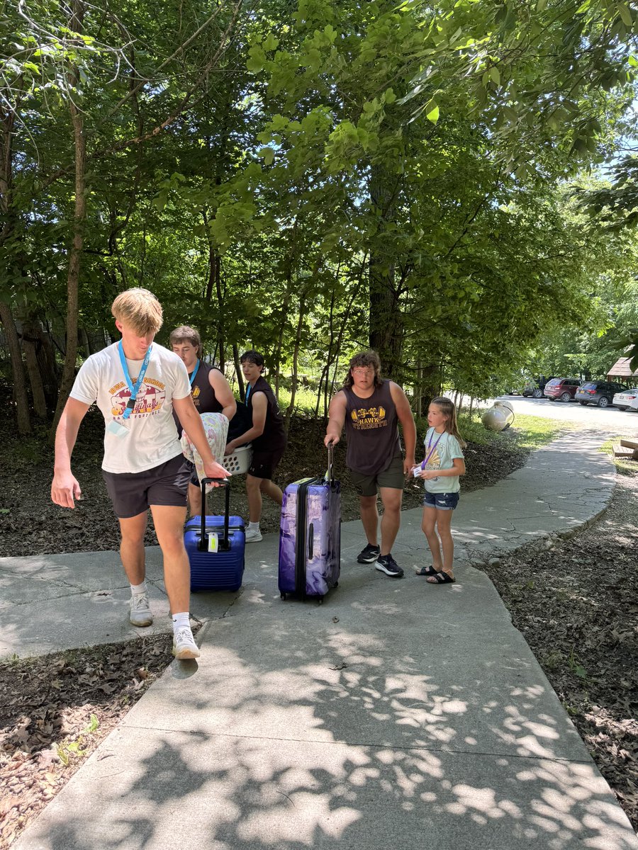 AnkenyHawkFB's tweet photo. Sunday the boys went out to Boone to help move in campers at Camp Heart Connection.  Hope all the campers have a great week. https://t.co/UDlZ3K6EjH