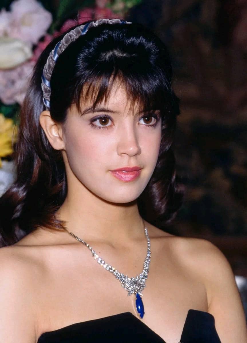 OnlyACartwright's tweet photo. #PheobeCates #Princesa #Dream
Only Pheobe!💛💚💙 https://t.co/W0r6ISzWZW
