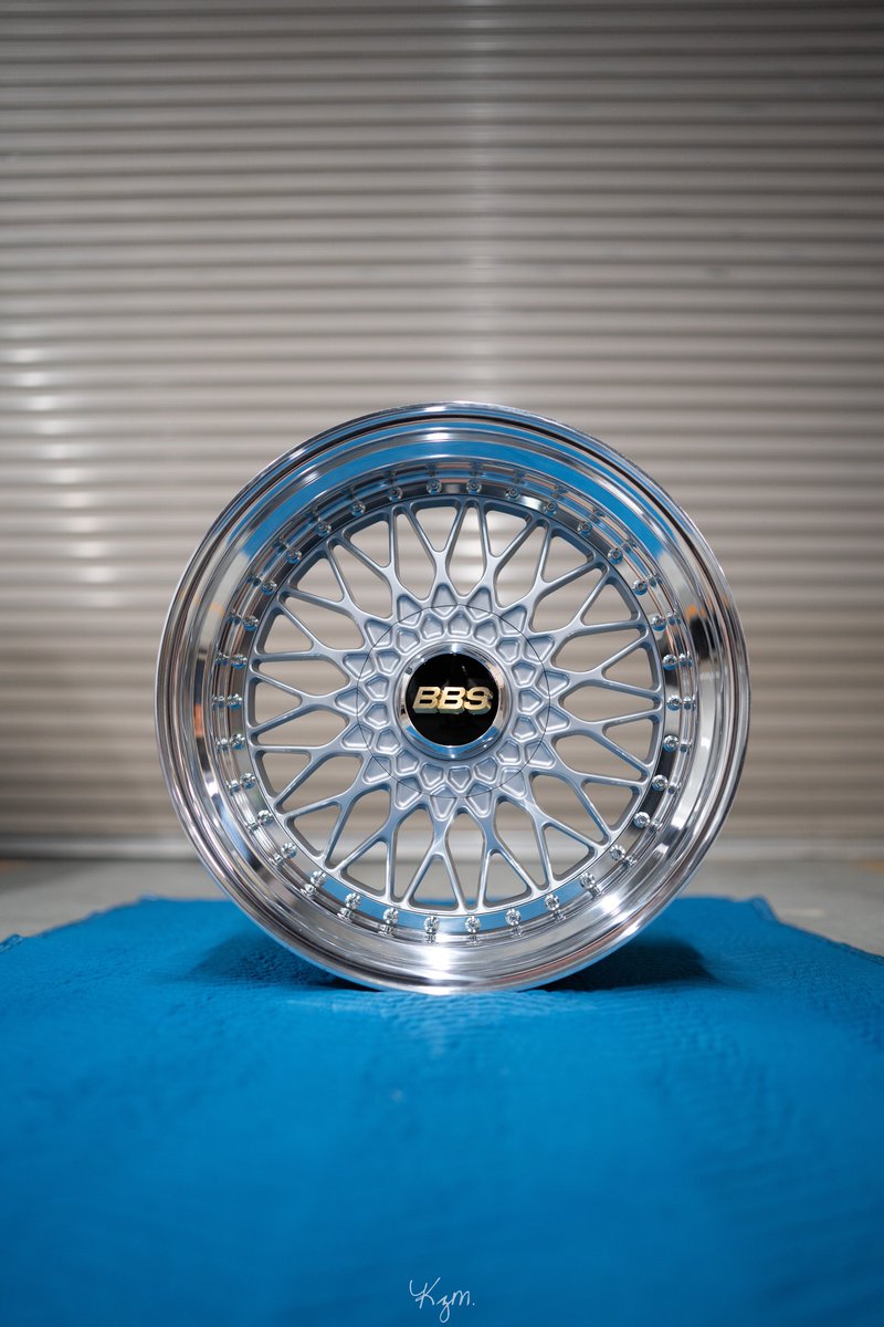 gejinan_mk5's tweet photo. スープラ完成しました！

BBS SUPER-RS  3p化 リバレル
F 10.5J   R11.5j  18インチ

TOYOTIRES  proxes sport2
F 255/35   R265/35

やっぱこのホイールが1番かっこいい😎 https://t.co/iCixJrOMm7