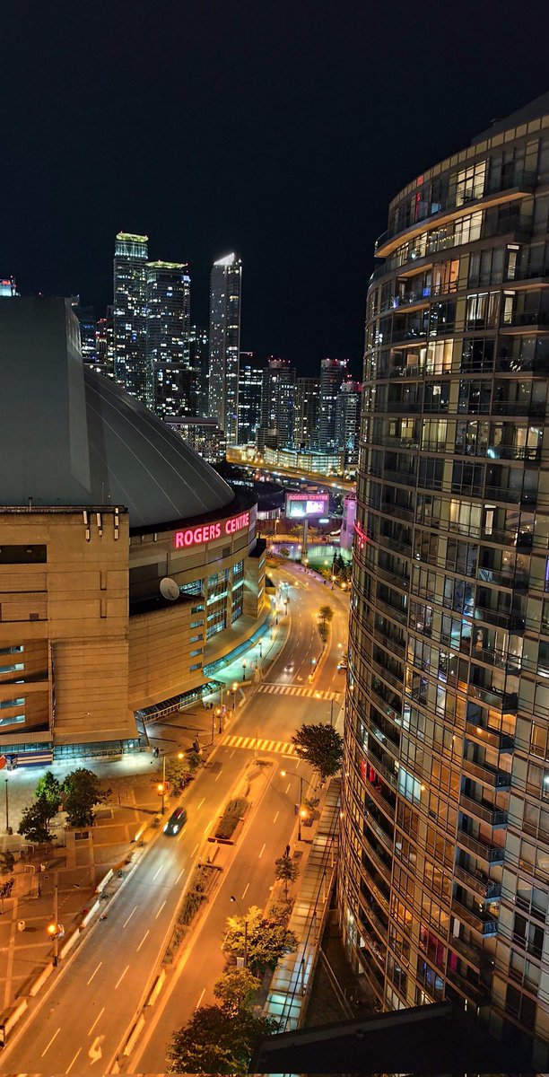 satialex's tweet image. Esto es Toronto 🌆