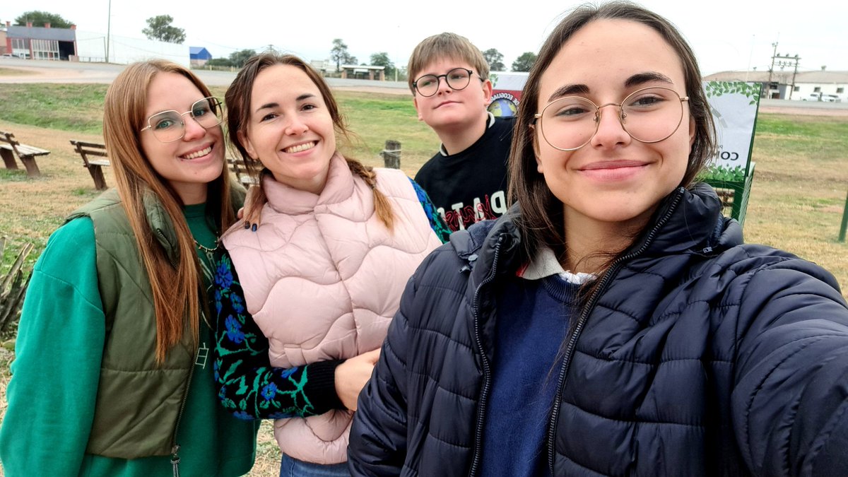 CamilaMalicki's tweet photo. La felicidad de ellos tres en primer lugar ❤️ https://t.co/Y7sfnmacZC