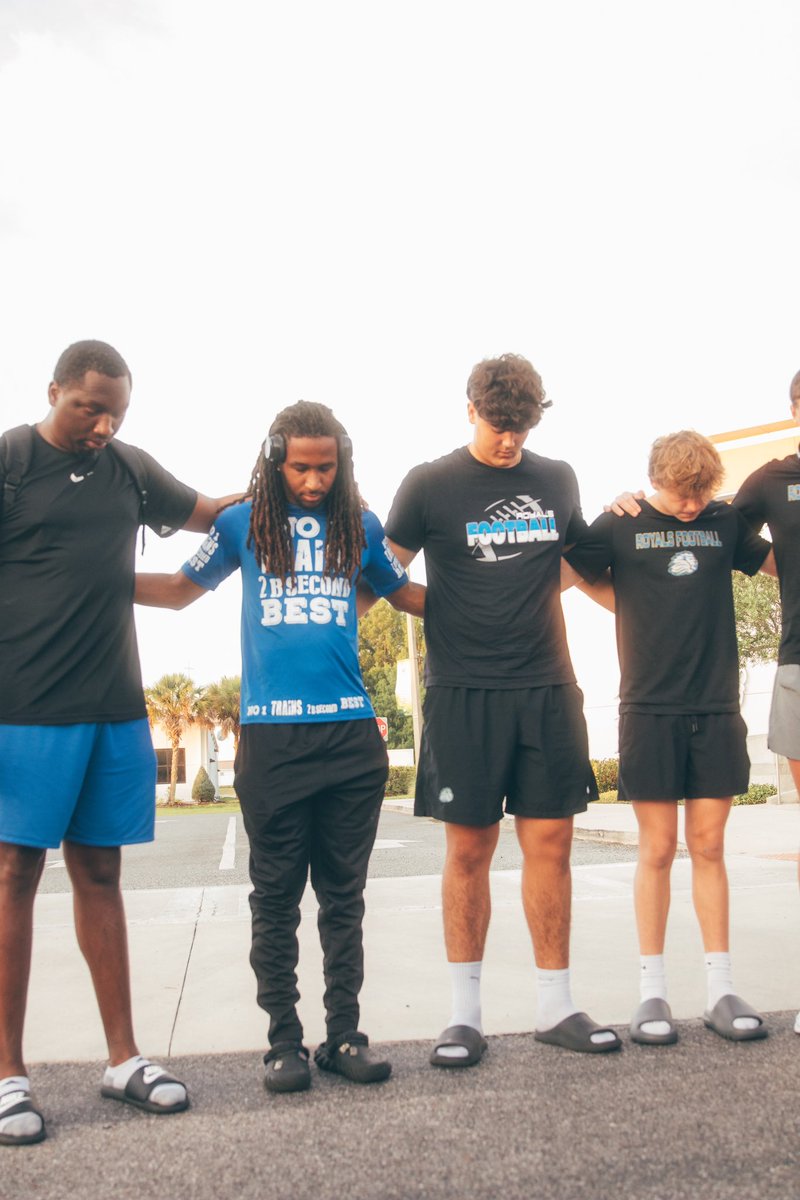 The First Academy Football tweet media