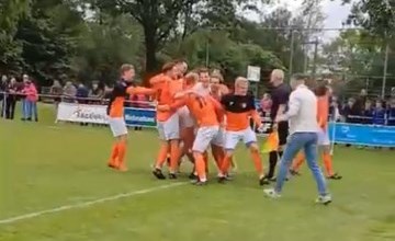 v.v. De Fivel tweet media