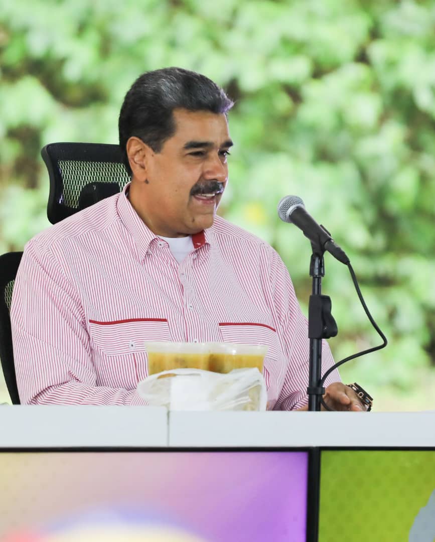 โฅ แณแ๐ป๐ช Tuiteros Guerreros ๐ป๐ชแแฐโฅ (@bombero2023) on Twitter photo #NicoTieneLasRiendas
<a href="/NicolasMaduro/">Nicolรกs Maduro</a>
<a href="/Mippcivzla/">MIPPCI</a>
<a href="/CandyNore/">๊ง๐ฎ๐๐๐๐๊ง</a>
<a href="/pedrobr96924768/">๐ฏ๐ป๐ช๐ซโบโฅHumberto ๐ญโฅโบ ๐ซ๐ป๐ช๐ฏ</a>
<a href="/Idalia50M/">Idalia50M</a>
<a href="/Neyda21708001/">Neyda</a>
<a href="/Bombero2023/">โฅ แณแ๐ป๐ช Tuiteros Guerreros ๐ป๐ชแแฐโฅ</a>
<a href="/Dsociallara01/">Secretarรญa de Desarrollo Social</a>
<a href="/LasTripass2024/">Las Tripas</a>
<a href="/ereditsh/">Helena Ereditsh Dr</a> <a href="/Nancy_pinto1/">nancy</a>
<a href="/Dgnbenlinea/">DGNB</a>
<a href="/carlosR58566170/">Carlos Rodriguez</a>
<a href="/RedanCapital/">Redan Capital Bomberos</a>
<a href="/CPabloPalacios/">Gral. (B) Pablo Antonio Palacios Salazar</a> #NicoTieneLasRiendas
<a href="/NicolasMaduro/">Nicolรกs Maduro</a>
<a href="/Mippcivzla/">MIPPCI</a>
<a href="/CandyNore/">๊ง๐ฎ๐๐๐๐๊ง</a>
<a href="/pedrobr96924768/">๐ฏ๐ป๐ช๐ซโบโฅHumberto ๐ญโฅโบ ๐ซ๐ป๐ช๐ฏ</a>
<a href="/Idalia50M/">Idalia50M</a>
<a href="/Neyda21708001/">Neyda</a>
<a href="/Bombero2023/">โฅ แณแ๐ป๐ช Tuiteros Guerreros ๐ป๐ชแแฐโฅ</a>
<a href="/Dsociallara01/">Secretarรญa de Desarrollo Social</a>
<a href="/LasTripass2024/">Las Tripas</a>
<a href="/ereditsh/">Helena Ereditsh Dr</a> <a href="/Nancy_pinto1/">nancy</a>
<a href="/Dgnbenlinea/">DGNB</a>
<a href="/carlosR58566170/">Carlos Rodriguez</a>
<a href="/RedanCapital/">Redan Capital Bomberos</a>
<a href="/CPabloPalacios/">Gral. (B) Pablo Antonio Palacios Salazar</a>