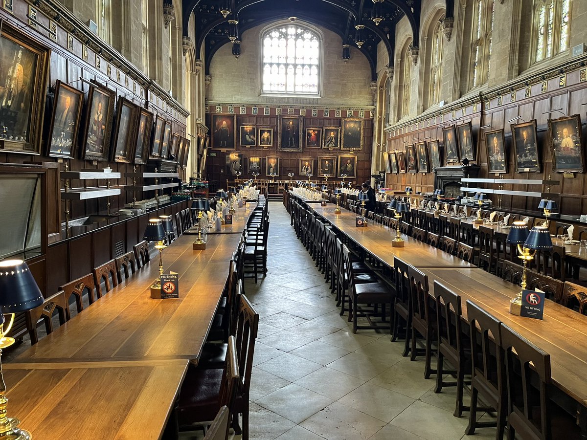 AMA6thForm's tweet image. Superb tour of Christ Church from @KebleOutreach . Superb tour of the campus and history of the college which our students loved. #keepoffthegrass