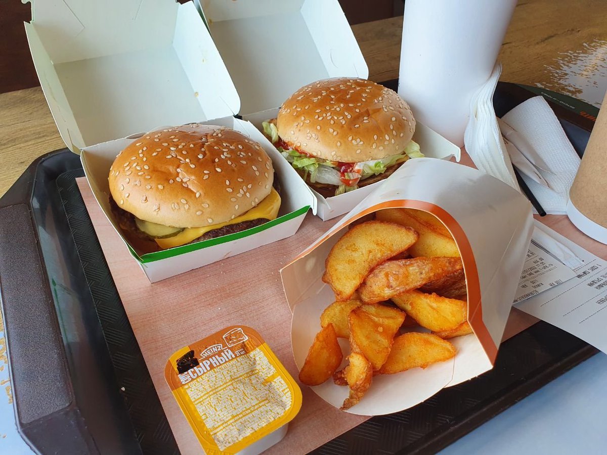 SOS_Zee's tweet photo. I'm joining my @Memeland fam to celebrate 6/9 the #MemeDay at @McDonalds!

I’m Lovin’ MEME! ❤️‍🔥 https://t.co/EFjMd57Xbo