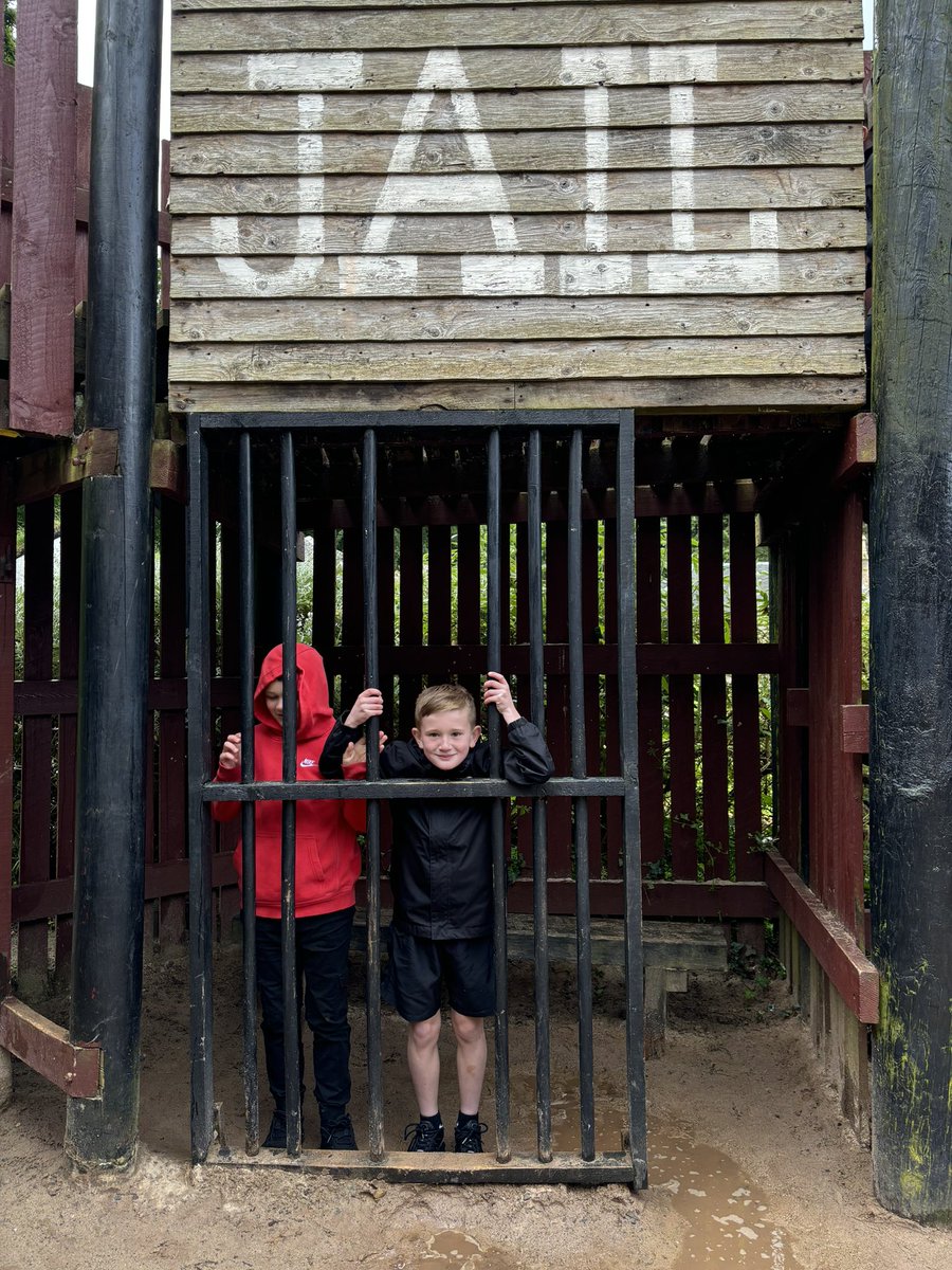 MrsCMcGowan's tweet photo. Fun at Kelburn last week @MissCam87 https://t.co/zedO4RW1sT