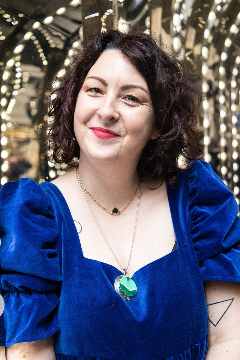 The Divorce Social (@divorcepod) on Twitter photo Some exciting news... #TheDivorceSocial's <a href="/samanthabaines/">Samantha Baines👑</a> is hosting the <a href="/IWPodcastAwards/">International Women’s Podcast Awards</a> this year!!! 🥳🎉 Some exciting news... #TheDivorceSocial's <a href="/samanthabaines/">Samantha Baines👑</a> is hosting the <a href="/IWPodcastAwards/">International Women’s Podcast Awards</a> this year!!! 🥳🎉