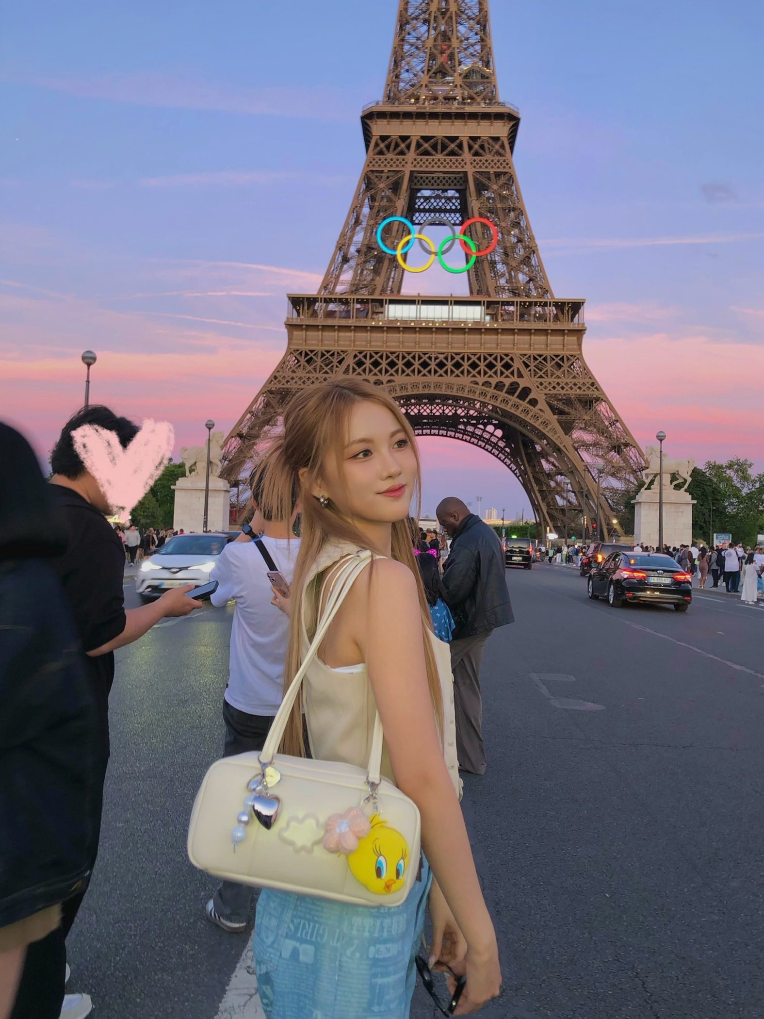 GPtd-zCagAASvMW?format=jpg&name=4096x4096