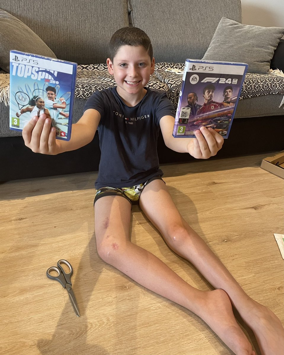 La Colombe 🕊️ est heureuse d’avoir pu offrir deux jeux de PS5 au jeune Ezio, 9 ans récemment greffé qui va devoir rester alité 🙏🙏🙏