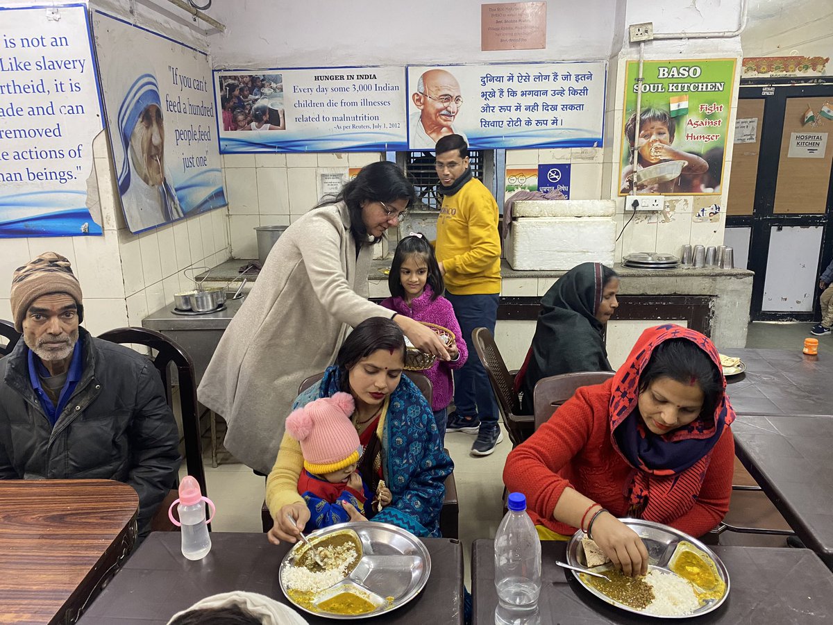 BajpaiDeepak's tweet photo. We at #BASOSoulKitchen thank @Katu__Vachan ji for making yet another generous donation to the kitchen. Sir, it’s kind hearted people like u who have run this kitchen for this long. Many many many thanks 🙏
#WarAgainstHunger https://t.co/ND3L6D5q7K