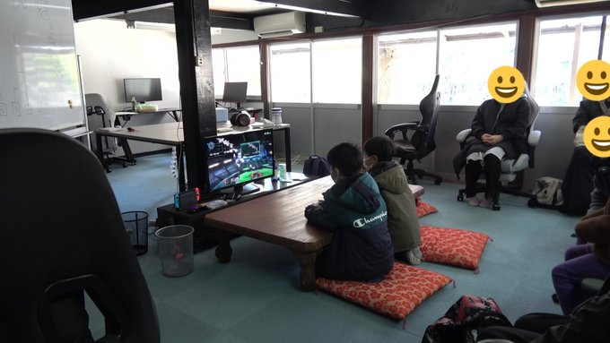 Únicoでは以前に大月市民の皆さんに向けて
esports体験イベントを開催しております✨

イベント当日には沢山の方々にお越し頂き
参加者の皆さんと一緒にesports体験を楽しんで下さりました😆

今後もイベントを開催予定ですので
本アカウントのフォローよろしくお願いします🙏

#Único #山梨県 #大月市