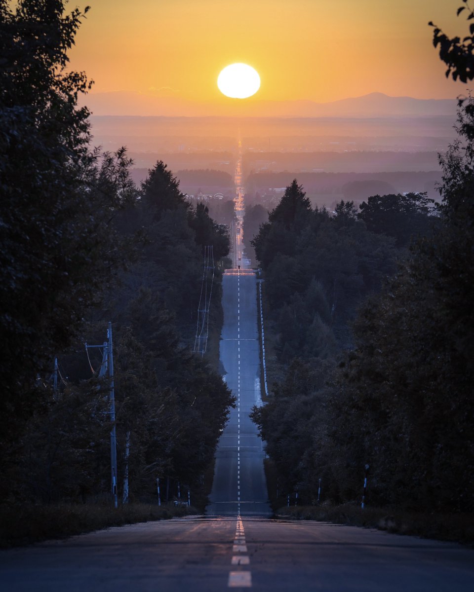 北海道の夕焼けはスケールがレベチ。