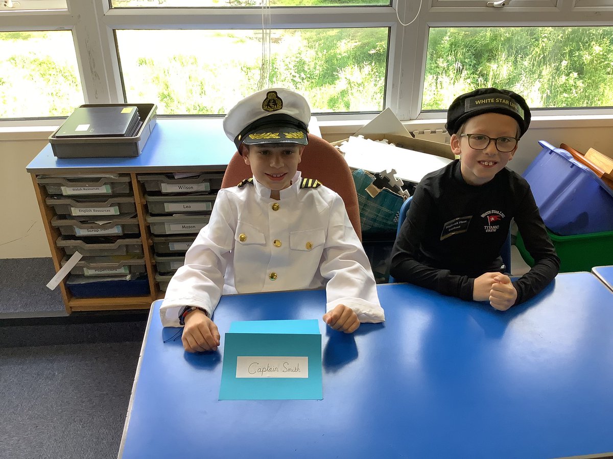LlanFach2025's tweet photo. While the 1st Class passengers used the lift and were escorted to their seats, 3rd Class were checked for illness and nits! https://t.co/zpq93HqjGd
