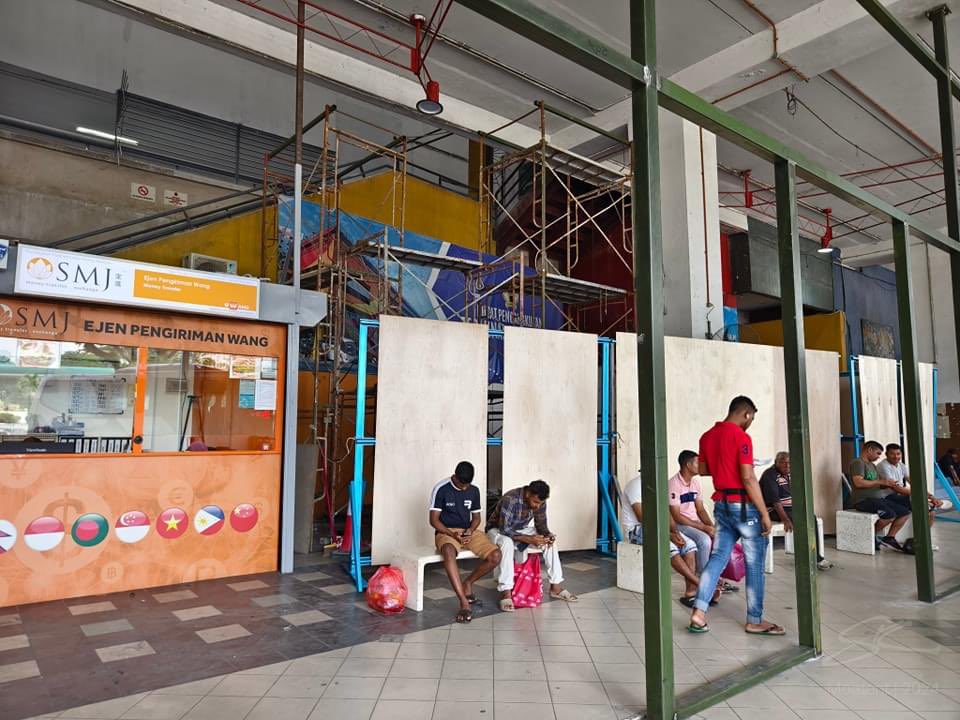 SenawangTV's tweet photo. 2025 TERMINAL 1 SEREMBAN BERWAJAH BEHARU

Setelah sekian lama menunggu perubahan naik taraf di Terminal 1 Seremban, akhirnya kerja-kerja telah berjalan &amp; dijangka April 2025 siap.

Diharap banyak lagi bangunan di Seremban di naik taraf, banyak dah uzur. https://t.co/OyyUfZgyGn