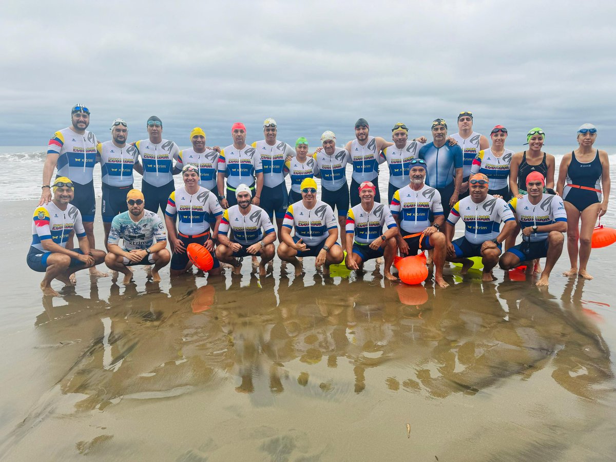 JuanJose_J4's tweet image. Simulacro Ironman 70.3 Manta 24
113km, reconocimiento de ruta; desde hace años haciendo las cosas (no diciendo, haciendo) desde adentro acompañando a los míos, en cada disciplina, sudando, sufriendo y disfrutando💪🏻
#SomosPython
@jcizquierdo @jonbaja_ @oscaryagues @LDJ_JARAMILLO