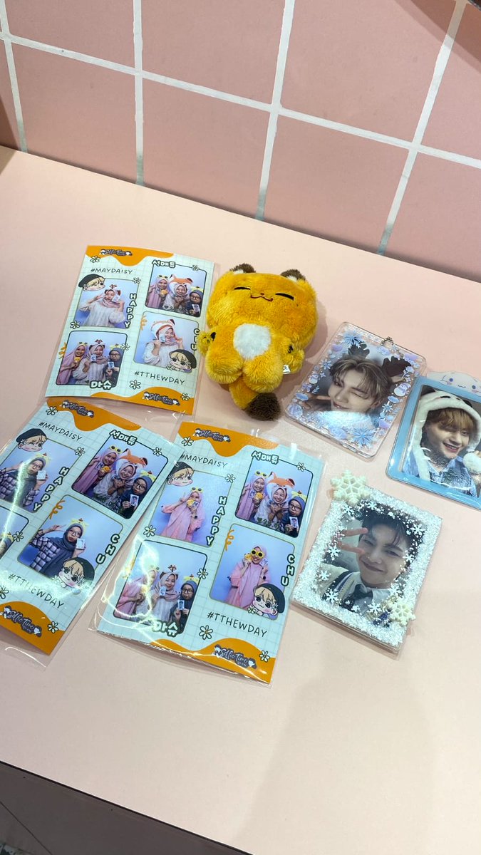 itamajihao's tweet photo. 0528 — tthew’s bday❕🦊🧡🥞
매튜야, 생일 축하해 !! ♡
๑๑ “you're a star! shine bright on your birthday & always stay healthy 🌼💫”.
special tag @SEOKMATTHEW_INA & @ZB1_official ♡
OUR BLOOMING STAR MATTHEW
#SpringDatewithMatthew
#석매튜 #SEOKMATTHEW
#ソクマシュー #石馬修 https://t.co/six6sGa4Wd