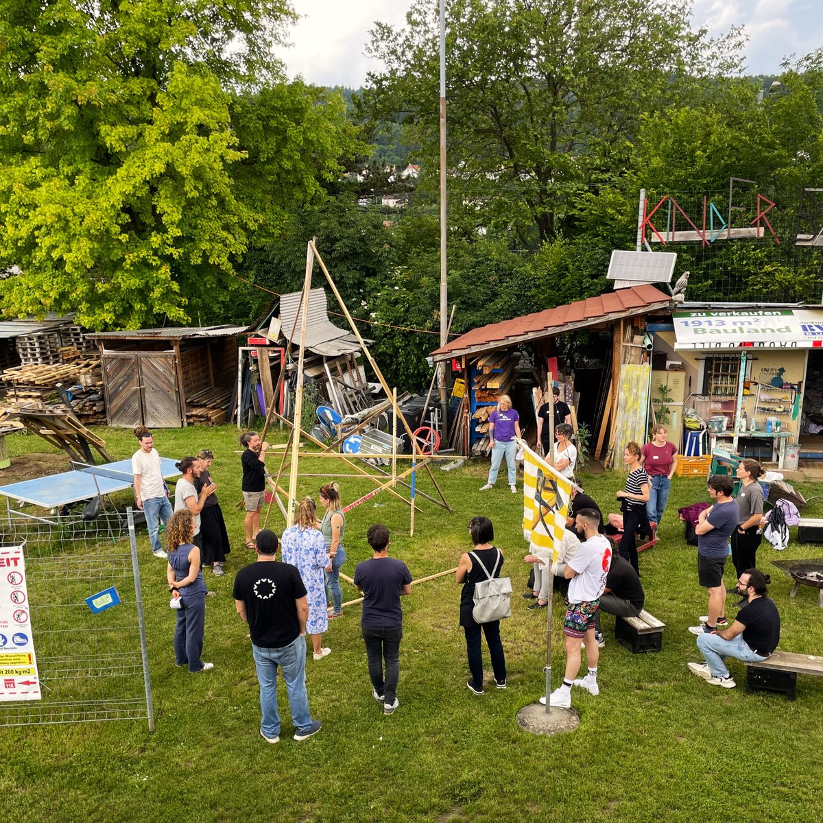 AfajDoj's tweet photo. Vielen Dank allen Teilnehmenden des ersten nationalen Sprachregionen-Austauschs💐Rund 20 Personen aus der OKJA und der soziokulturellen Animation waren in Biel/Bienne.✍️ Anmeldung für den nächsten Austausch in Locarno: https://t.co/ZN5JRdMLcC https://t.co/lLfuOWGrje
