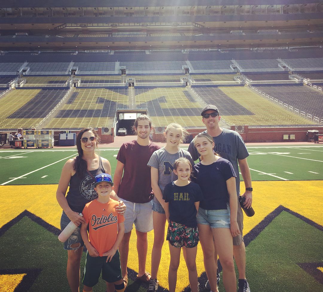 dtclark11's tweet photo. @ShutdownFullcas yesterday we lost Michigan alum and superfan Dave Ludwig at 50, 5 months after his ALS diagnosis. He leaves behind a wife and 4 kids. Not sure if the money cannon makes house calls, but it would be great to help out his family in some way. https://t.co/4vCH6UWLEG https://t.co/RGkHD6yTKW