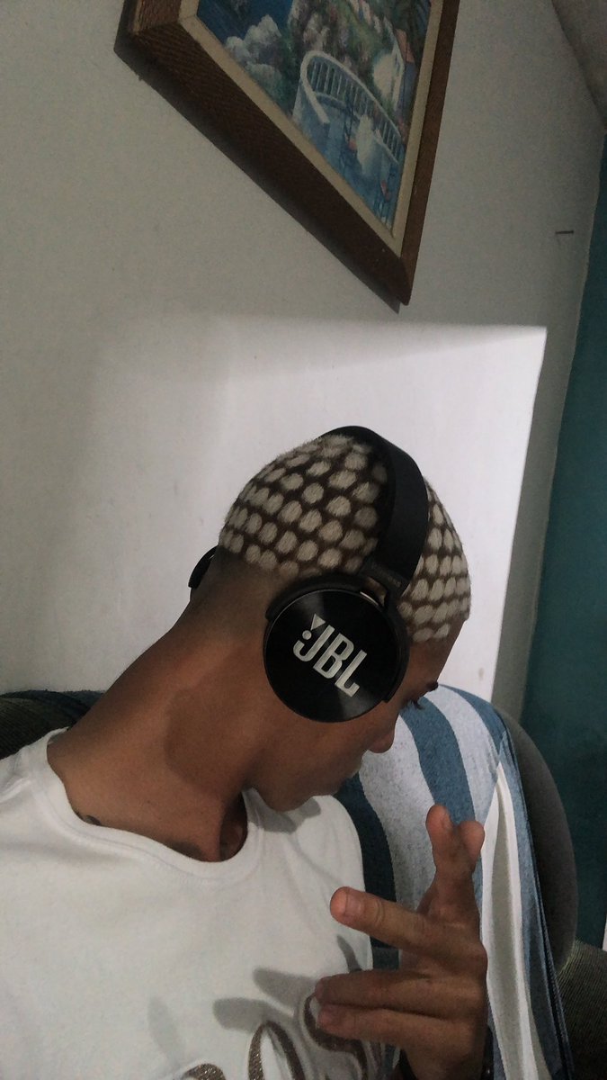 Russin7_'s tweet photo. só p atualizar 🫠 https://t.co/u9ESD22fne