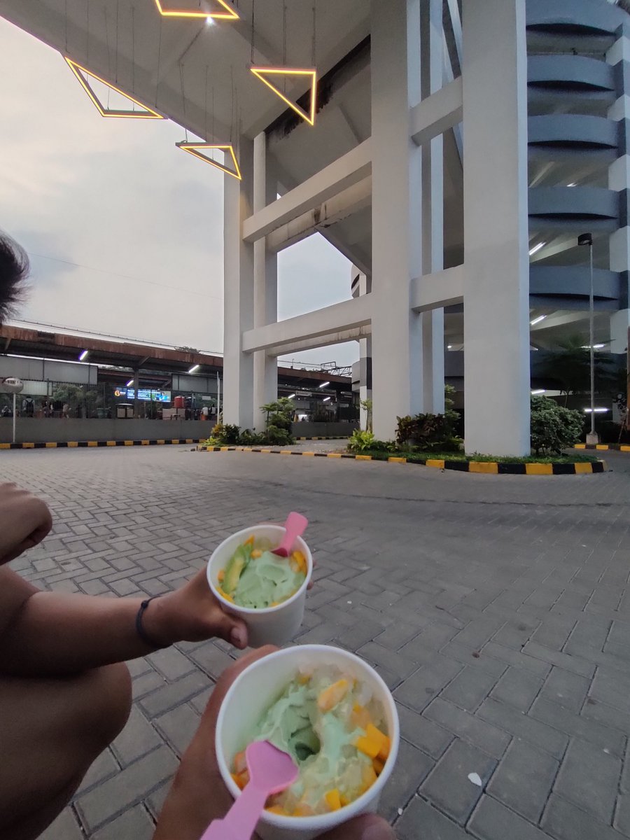 kontollezatz's tweet photo. ga ada yang lgii di st pocin nihh? nyari yang exhib kaga nemu nemu, kalau ketemu kita kokop ajaa ygy 🤤

#gayjakarta #exhibpocin https://t.co/peRA70QYOr