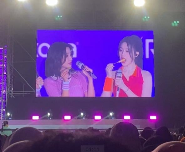 TentenKrishin's tweet photo. Only in Indonesia (G)I-DLE makan "Telor Gulung" Guysss😍😍😍
#GIDLEJKT #GIDLE #GlowForIt https://t.co/ysR1Db55dk