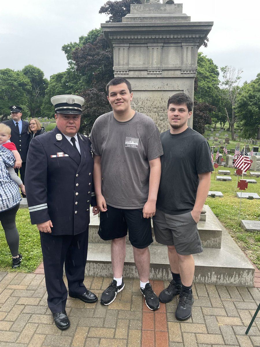 lexper40's tweet photo. Annual Lynn Firefighters Sunday #lynnfire #firefightersunday #memorialsunday https://t.co/nsRIYc0Ud1