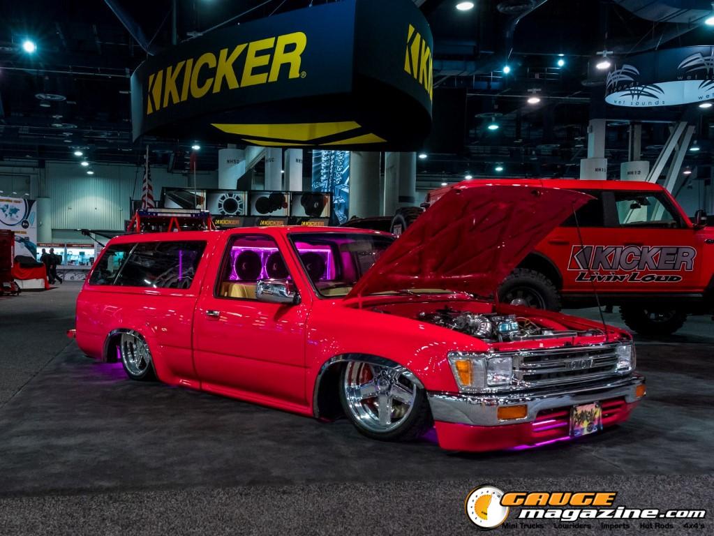GaugeMag's tweet photo. Why wouldn't we at https://t.co/7jj2qI0jJn want to start your week off right with one of our #featured rides 1991 Toyota Pickup named 2Ballistic!
#gaugemagazine #carshowcoverage #minitruck #customlifestyle https://t.co/8CM3314Wqt