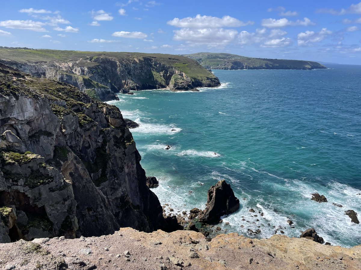 Frances Cooper (@geo_frances) on Twitter photo A field trip with a difference: The inaugural <a href="/ES_UCL/">EarthSciences UCL</a> <a href="/UCLWiES/">UCL Women in Earth Science</a> trip to #Cornwall has so far enjoyed yoga, cream teas at <a href="/CornishLavender/">Cornish Lavender</a> (jam first!), a bit of geology (but just a bit) and SPECTACULAR scenery. Cabaret night tonight… help! 😬 A field trip with a difference: The inaugural <a href="/ES_UCL/">EarthSciences UCL</a> <a href="/UCLWiES/">UCL Women in Earth Science</a> trip to #Cornwall has so far enjoyed yoga, cream teas at <a href="/CornishLavender/">Cornish Lavender</a> (jam first!), a bit of geology (but just a bit) and SPECTACULAR scenery. Cabaret night tonight… help! 😬