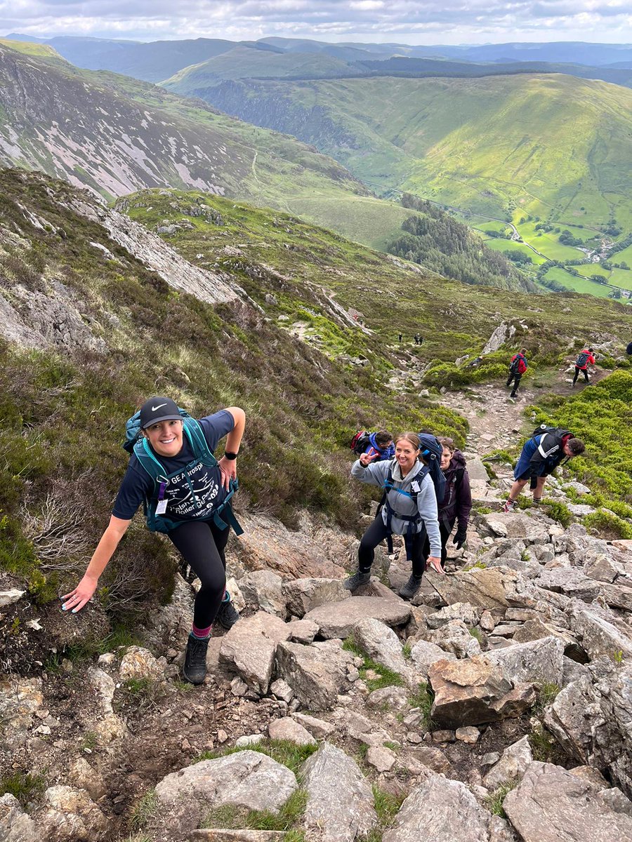 Congratulations Kath completing the Welsh 3 Peaks in 15hrs. Well done from Team BOF! There’s still time if you would like to donate

justgiving.com/page/kathryn-g…

<a href="/tyhafan/">Tŷ Hafan Children's Hospice</a>
